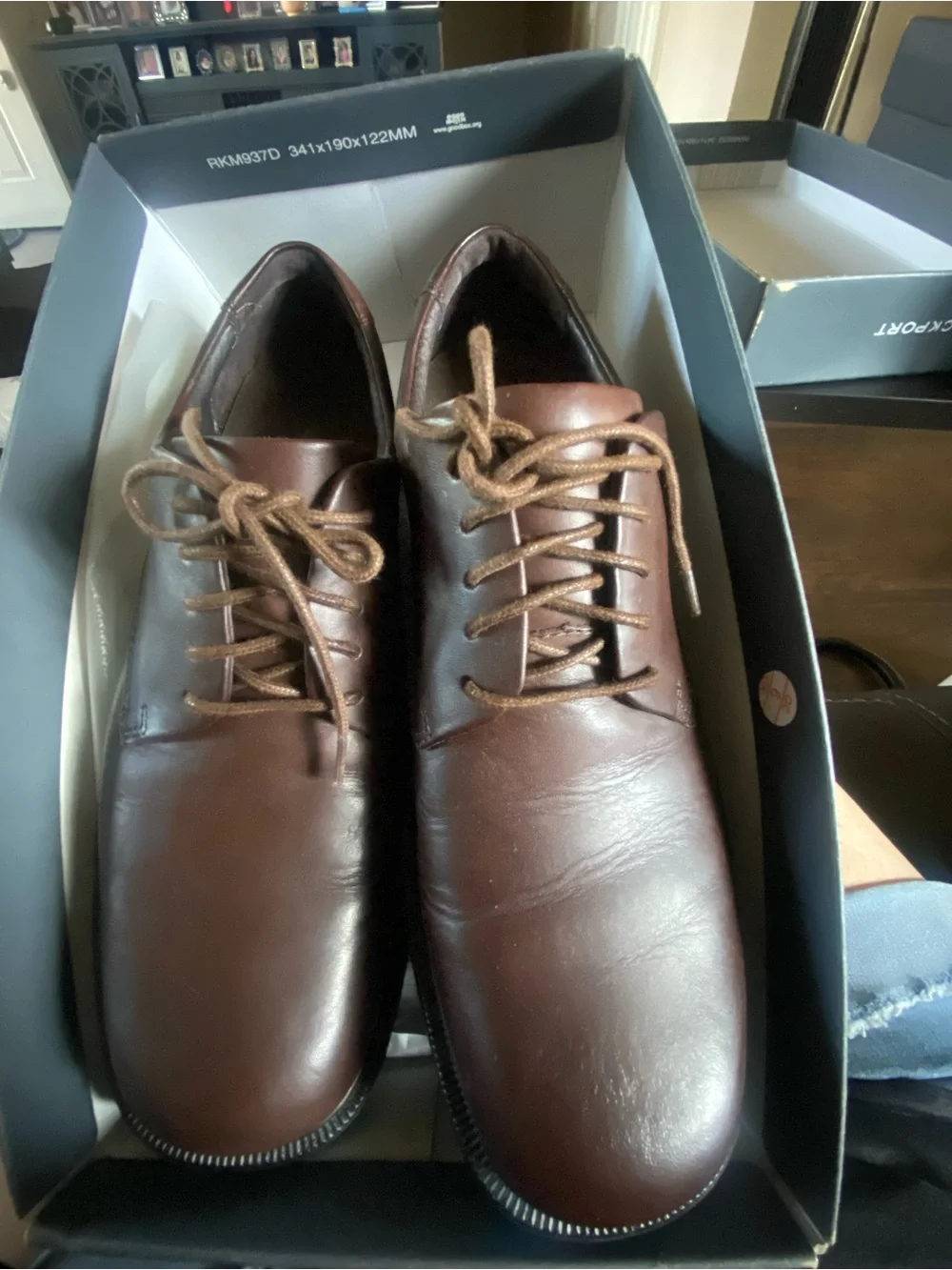 Rockport Brown Leather Lace-Up Derby Shoes. New, no tags no box.